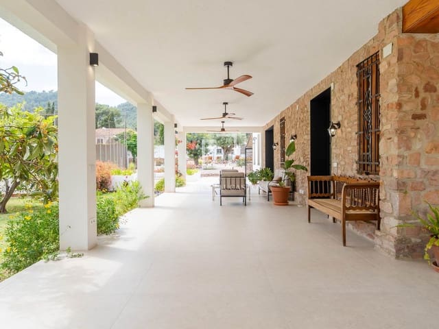 5 soverom Villa til salgs i Náquera med svømmebasseng garasje - € 1 550 000 (Ref: 9808358)