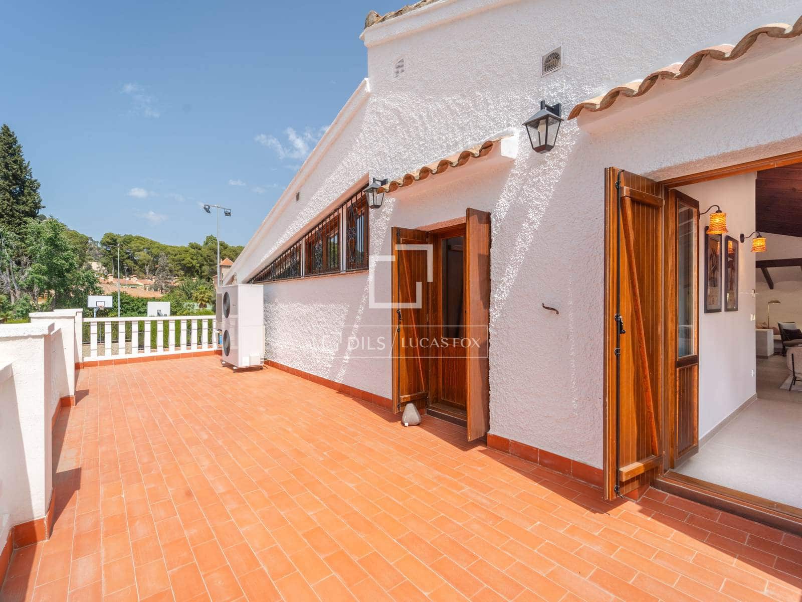 5 bedroom Villa for sale in Naquera with pool garage - € 1,375,000 (Ref: 9808358)