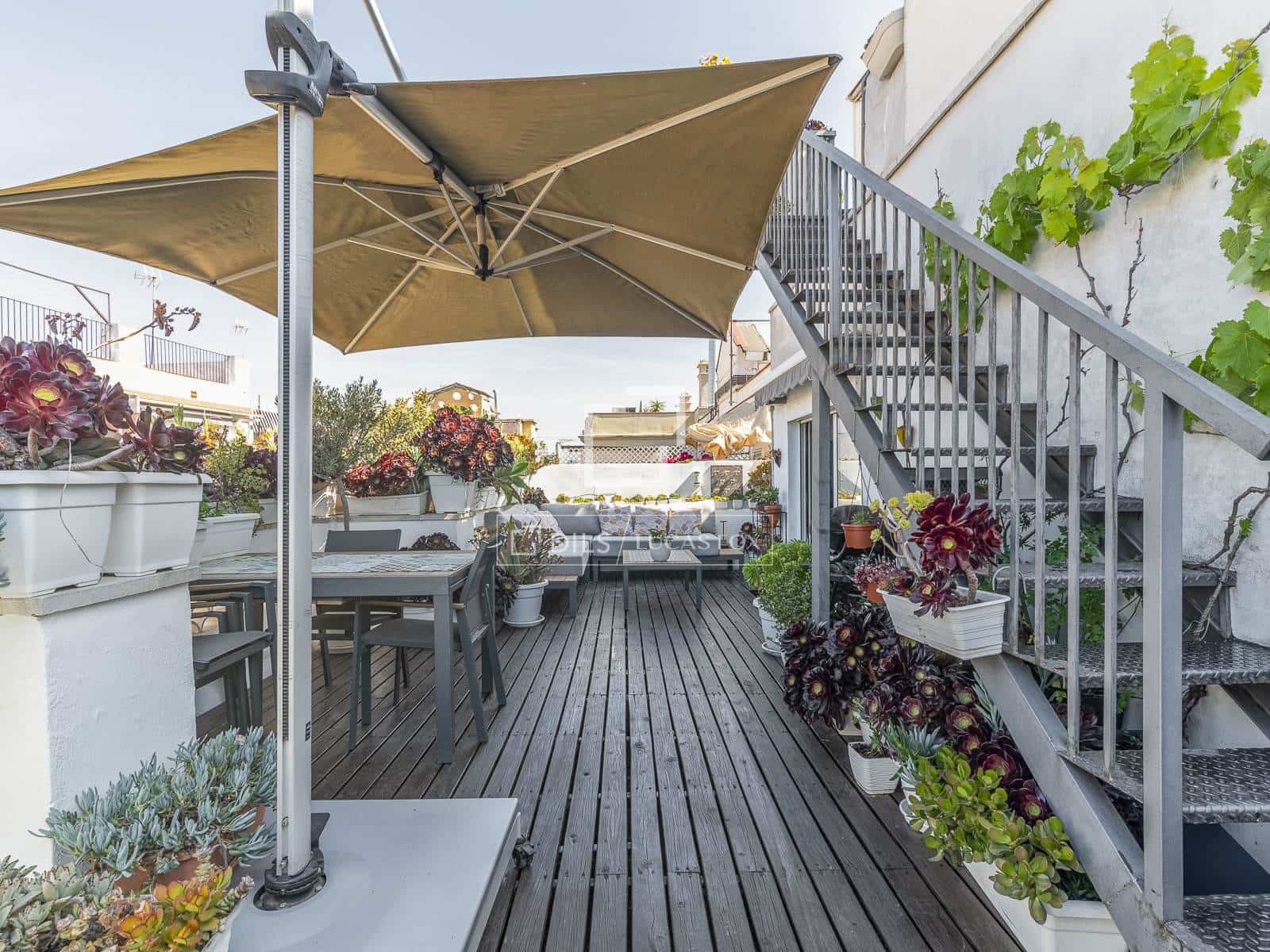 1 soveværelse Penthouse til salg i Barcelona by - € 450.000 (Ref: 9808359)