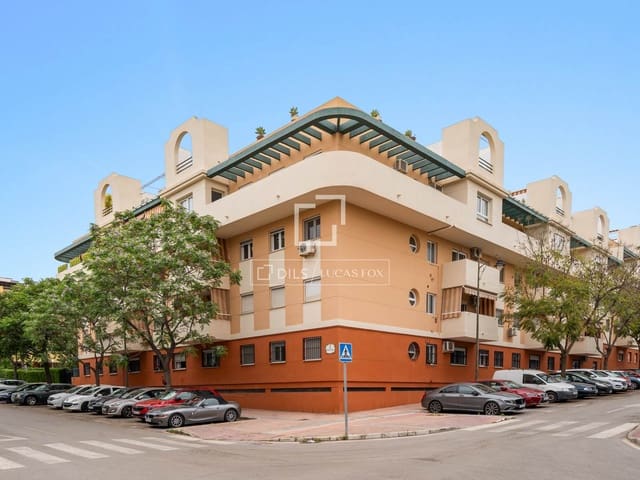 3 makuuhuone Huoneisto myytävänä paikassa Estepona mukana uima-altaan 
autotalli - 475 000 € (Ref: 9809383)