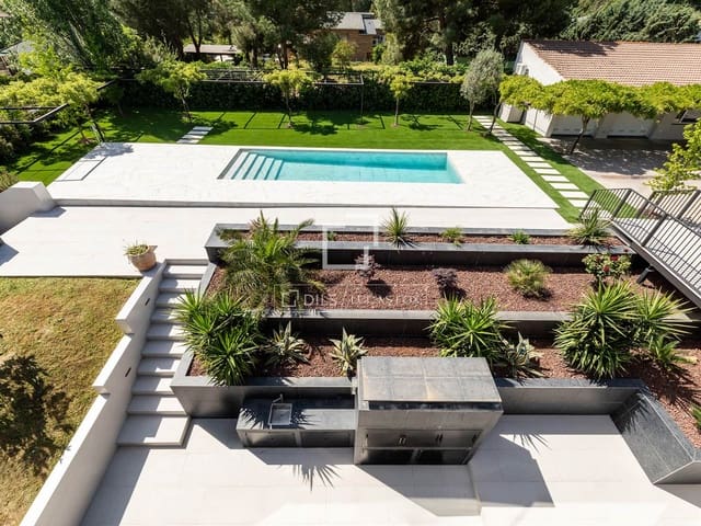 6 quarto Moradia para venda em Majadahonda com piscina garagem - 3 600 000 € (Ref: 9809384)