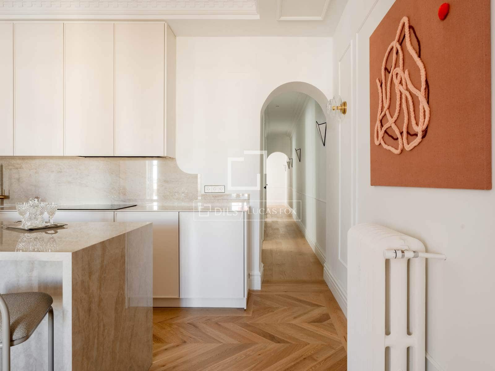 4 makuuhuone Huoneisto myytävänä paikassa Madrid kaupunki mukana 
autotalli - 2 700 000 € (Ref: 9809385)