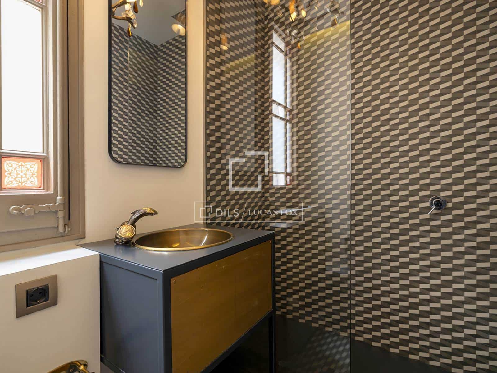 3 slaapkamer Appartement te huur in Barcelona stad - € 8.700 (Ref: 9809387)