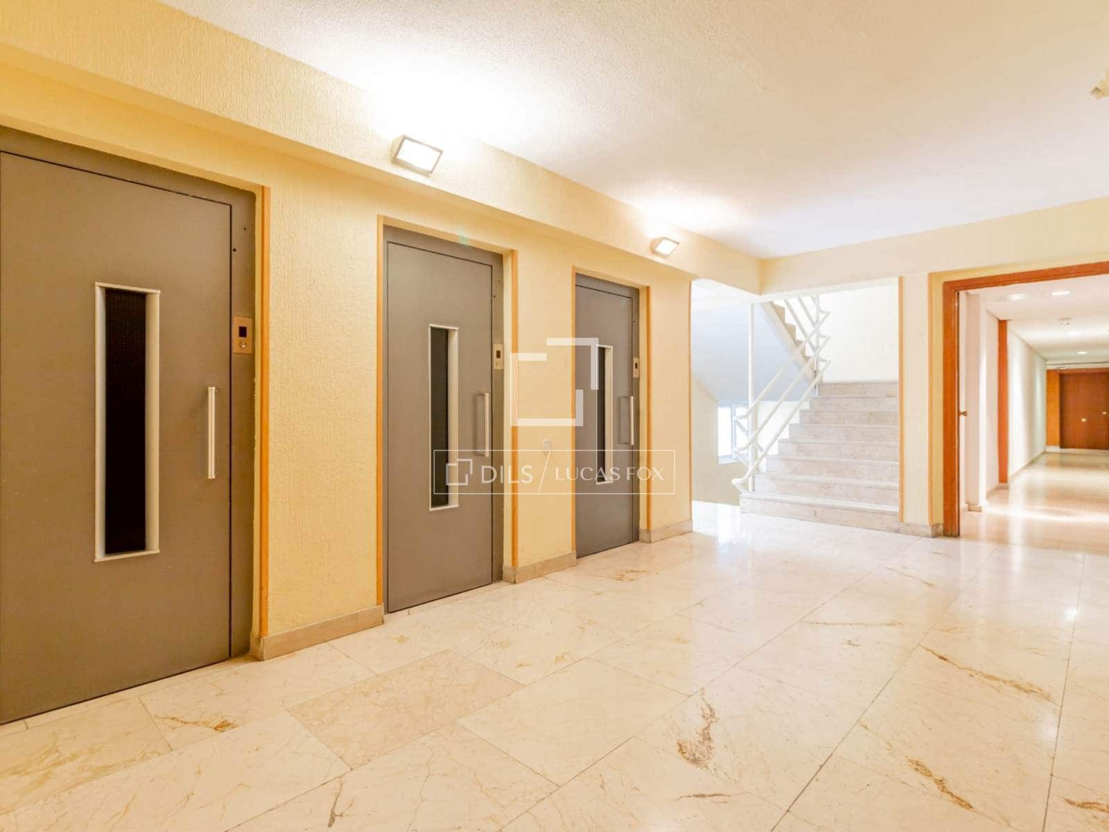 1 sypialnia Apartament do wynajęcia w Miasto Madryt - 1 950 € (Ref: 9809778)
