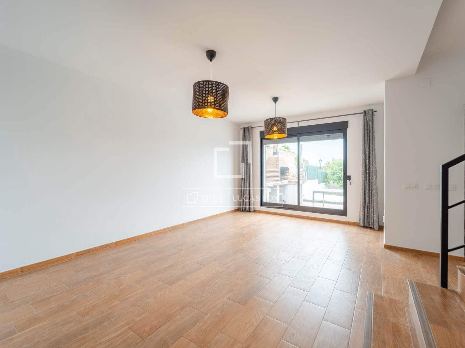 4 soverom Villa til leie i Burjassot med svømmebasseng garasje - € 3 350 (Ref: 9809782)