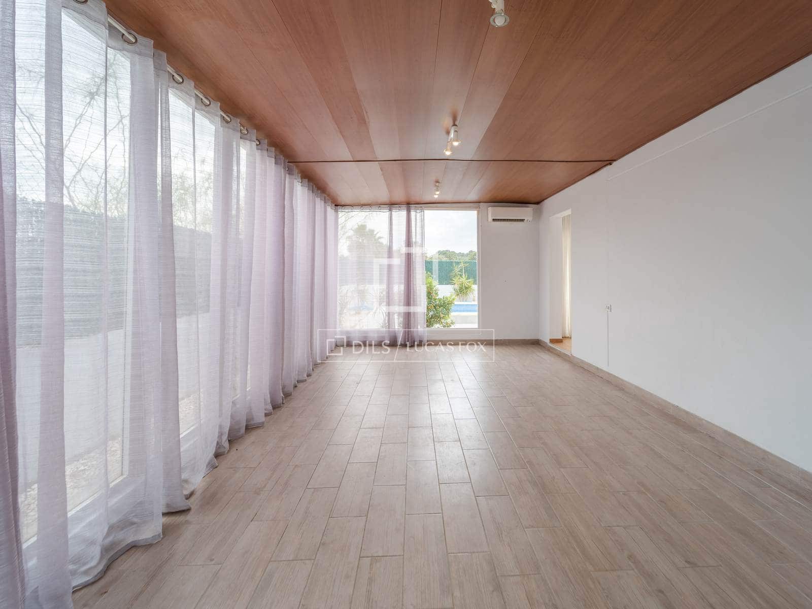 4 soverom Villa til leie i Burjassot med svømmebasseng garasje - € 3 350 (Ref: 9809782)