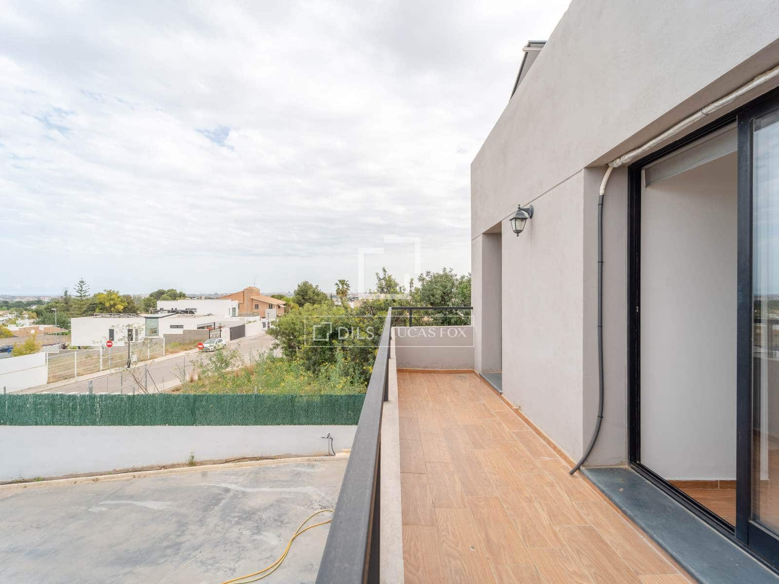 4 soverom Villa til leie i Burjassot med svømmebasseng garasje - € 3 350 (Ref: 9809782)