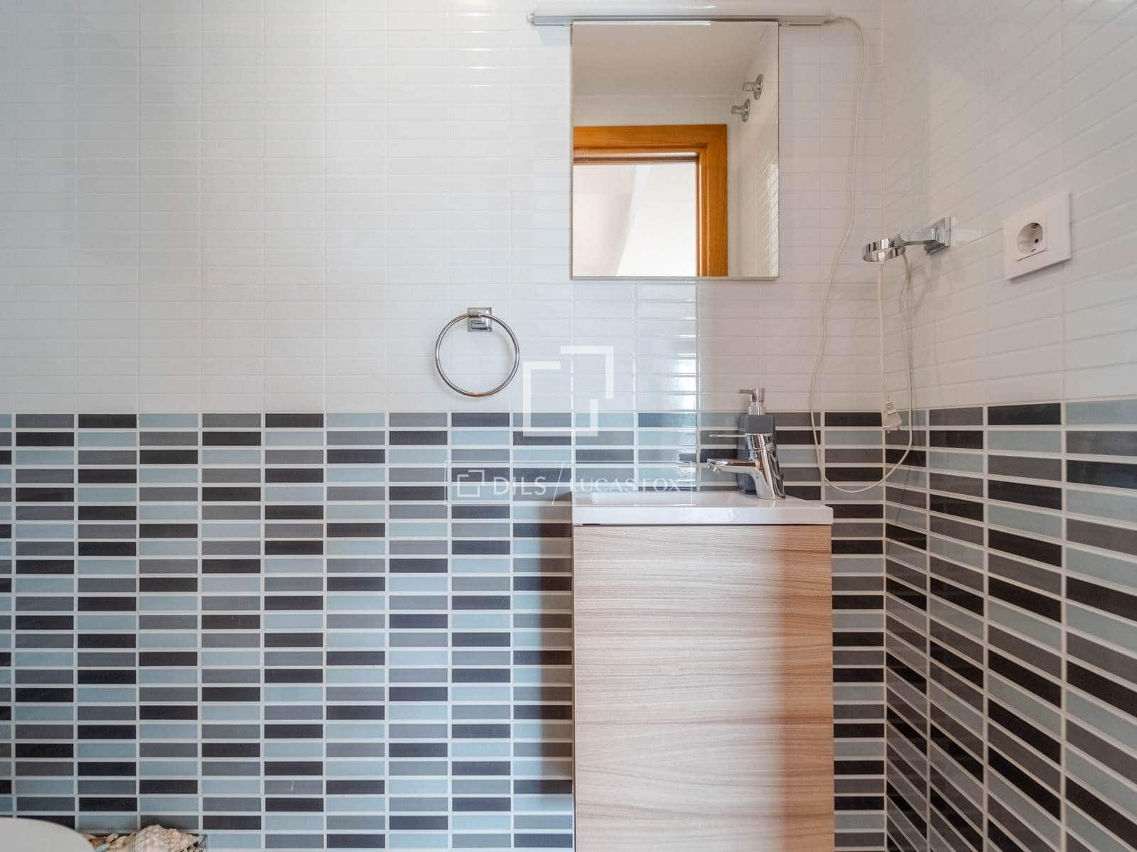 4 soverom Villa til leie i Burjassot med svømmebasseng garasje - € 3 350 (Ref: 9809782)