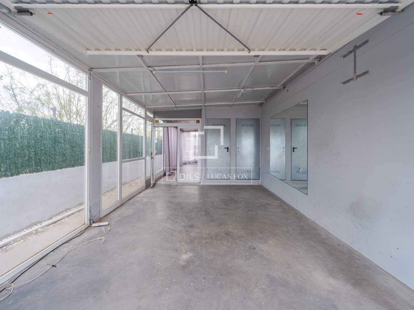 4 soverom Villa til leie i Burjassot med svømmebasseng garasje - € 3 350 (Ref: 9809782)