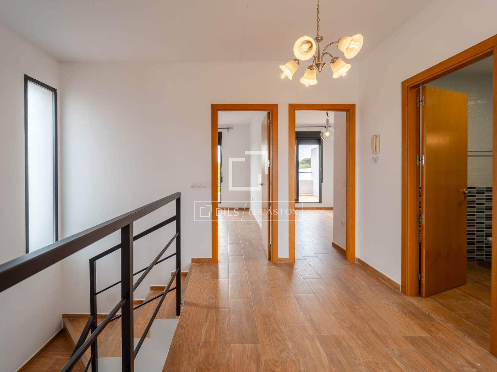 4 soverom Villa til leie i Burjassot med svømmebasseng garasje - € 3 350 (Ref: 9809782)