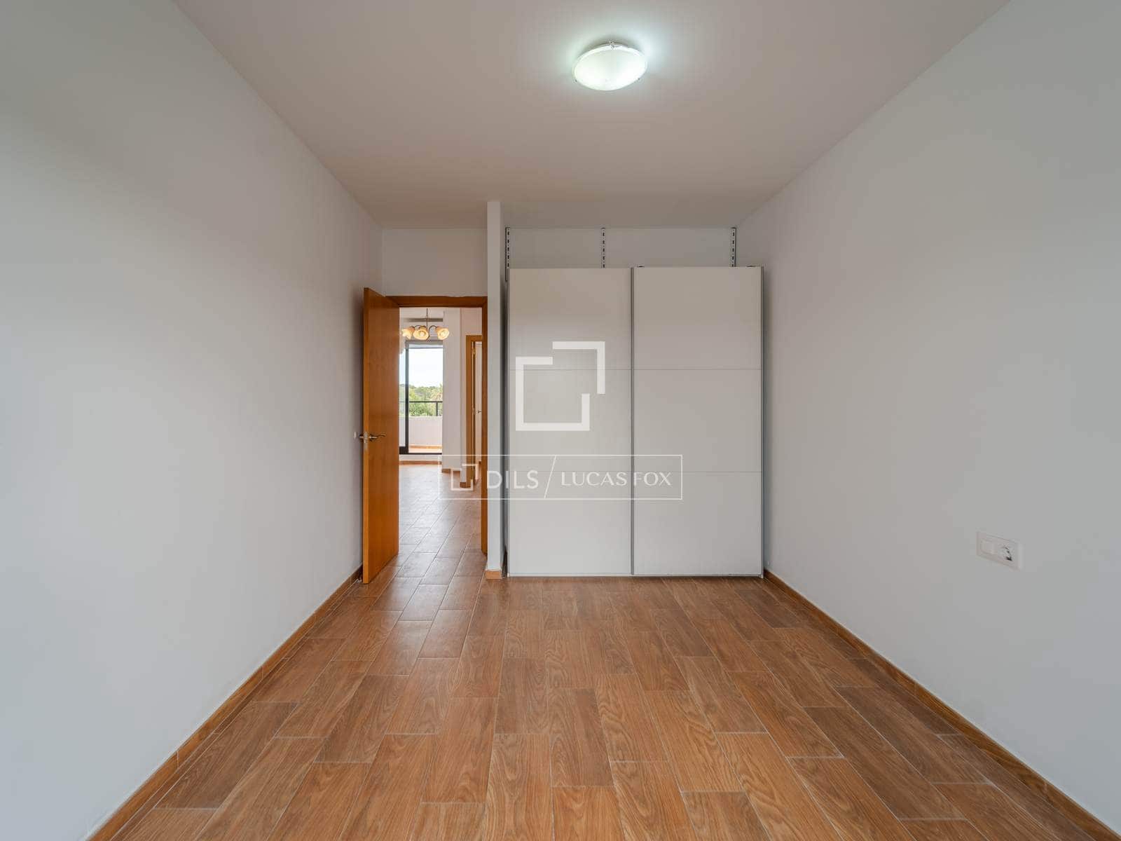 4 soverom Villa til leie i Burjassot med svømmebasseng garasje - € 3 350 (Ref: 9809782)