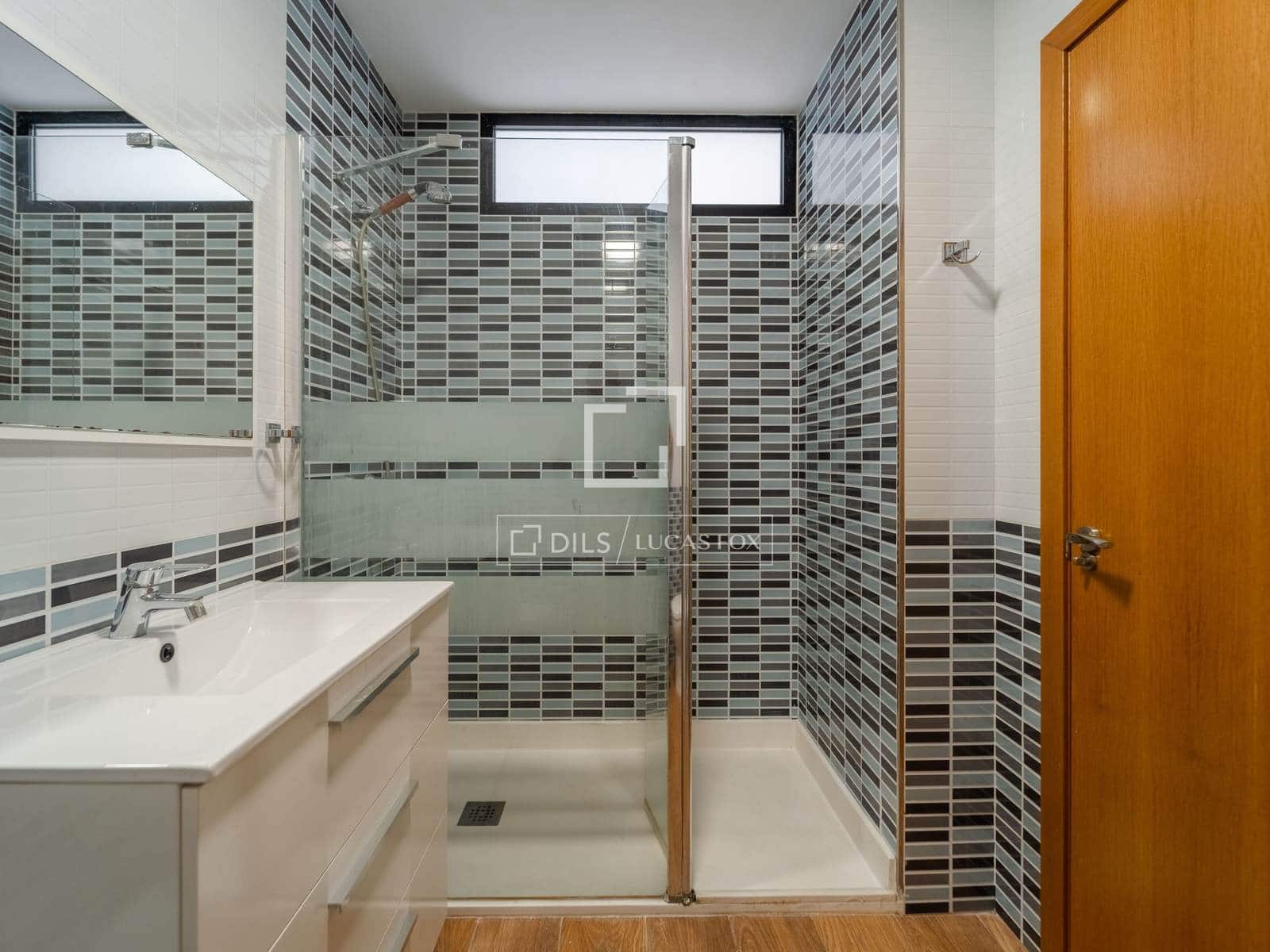 4 soverom Villa til leie i Burjassot med svømmebasseng garasje - € 3 350 (Ref: 9809782)