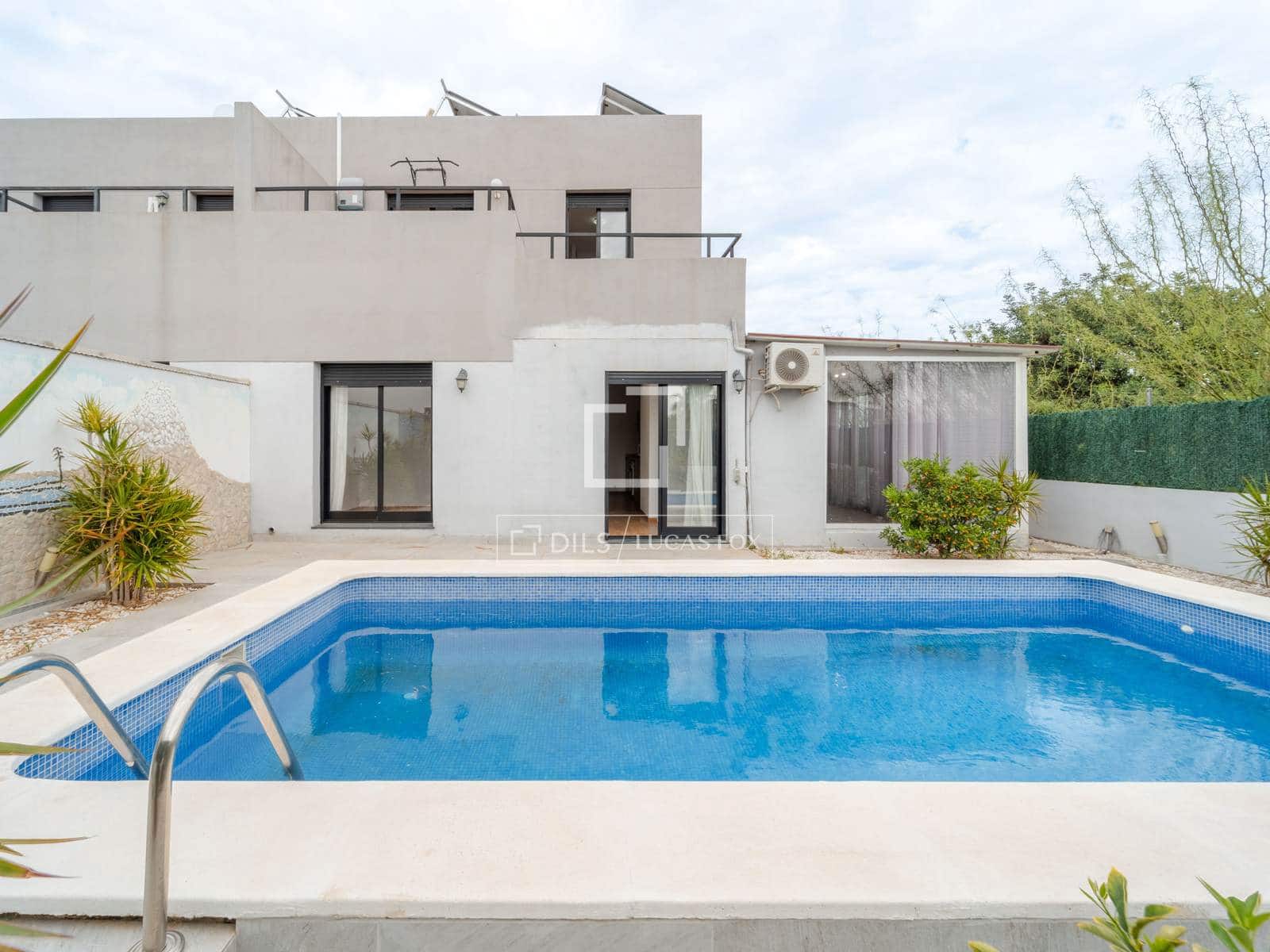 4 soverom Villa til leie i Burjassot med svømmebasseng garasje - € 3 350 (Ref: 9809782)