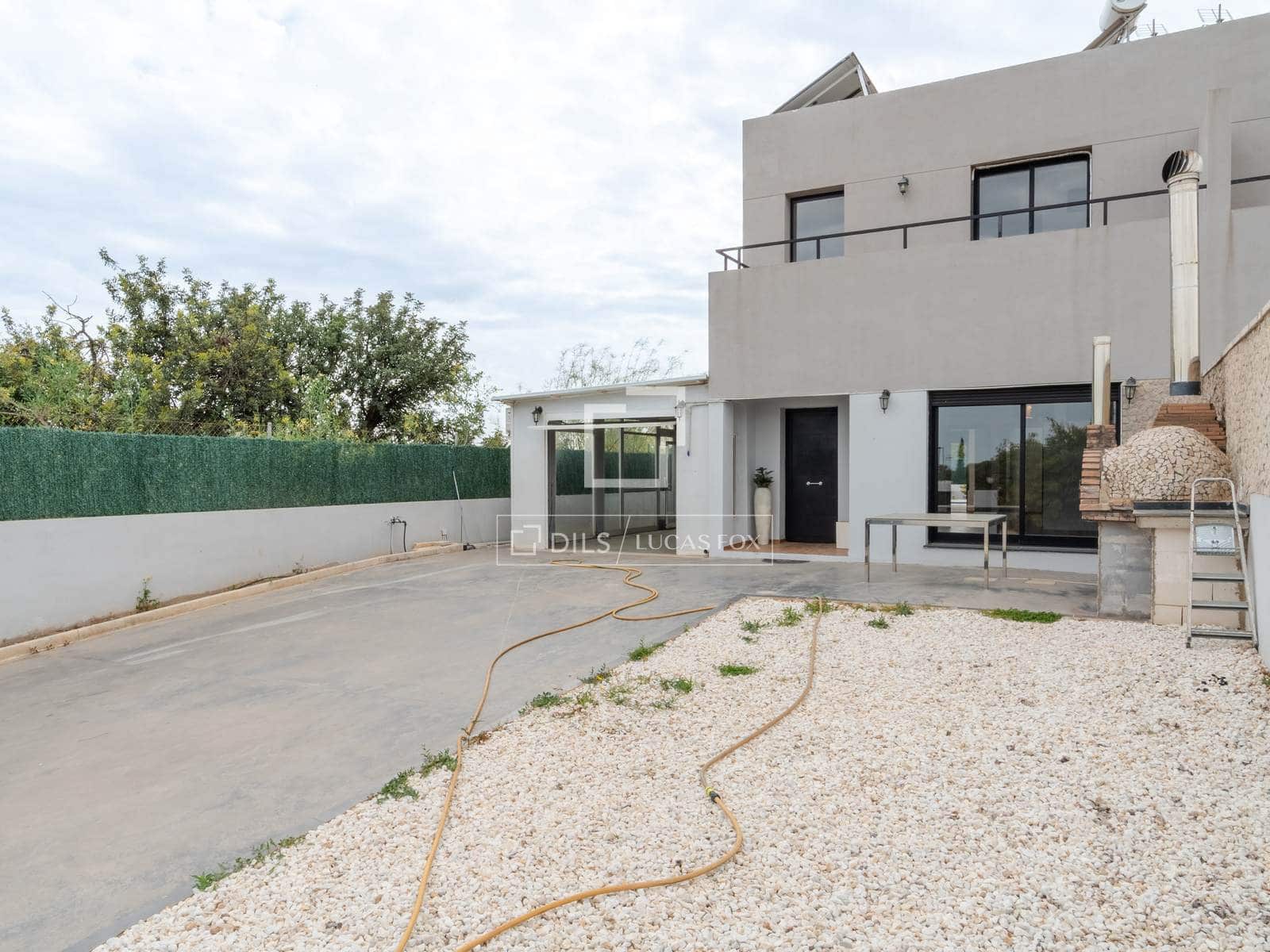 4 soverom Villa til leie i Burjassot med svømmebasseng garasje - € 3 350 (Ref: 9809782)