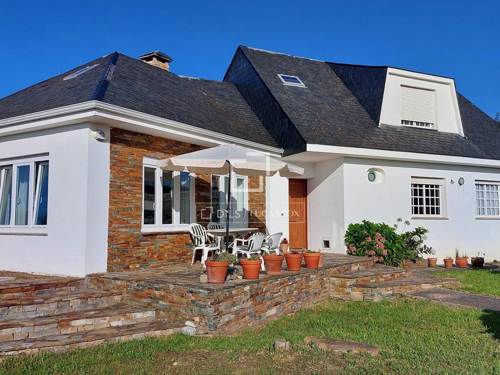 6 bedroom Villa for sale in Foz with garage - € 1,300,000 (Ref: 9809783)