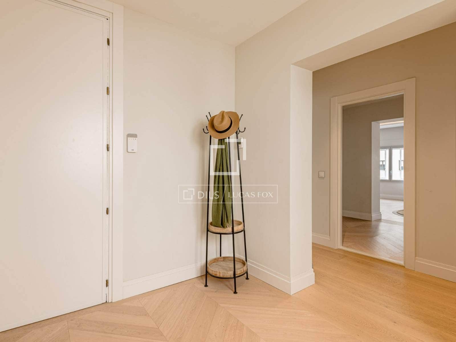 4 camera da letto Appartamento da affittare in Madrid citta - 7.950 € (Rif: 9810369)