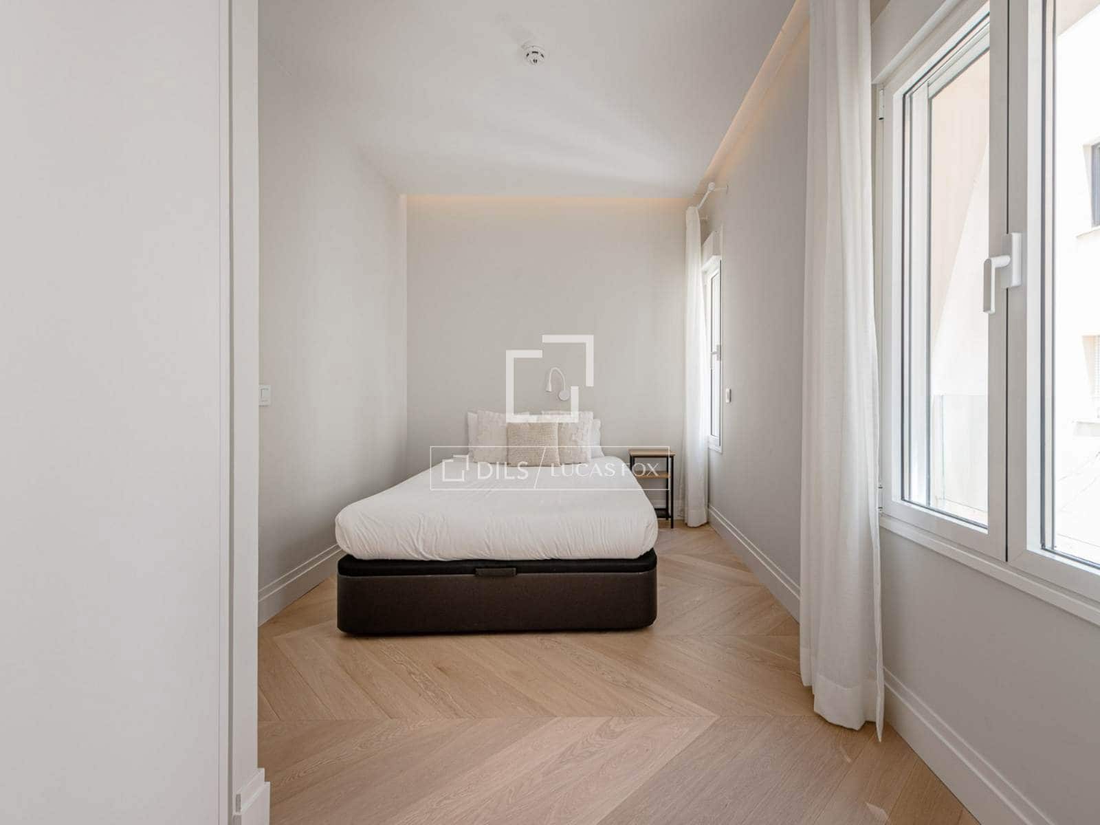4 camera da letto Appartamento da affittare in Madrid citta - 7.950 € (Rif: 9810369)