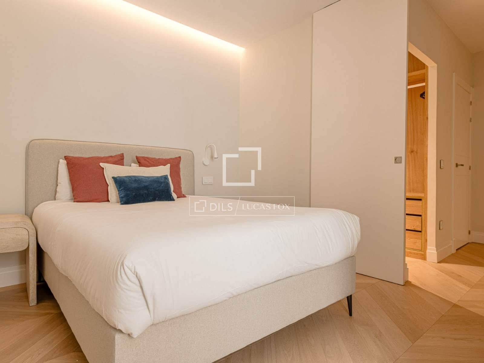 4 camera da letto Appartamento da affittare in Madrid citta - 7.950 € (Rif: 9810369)