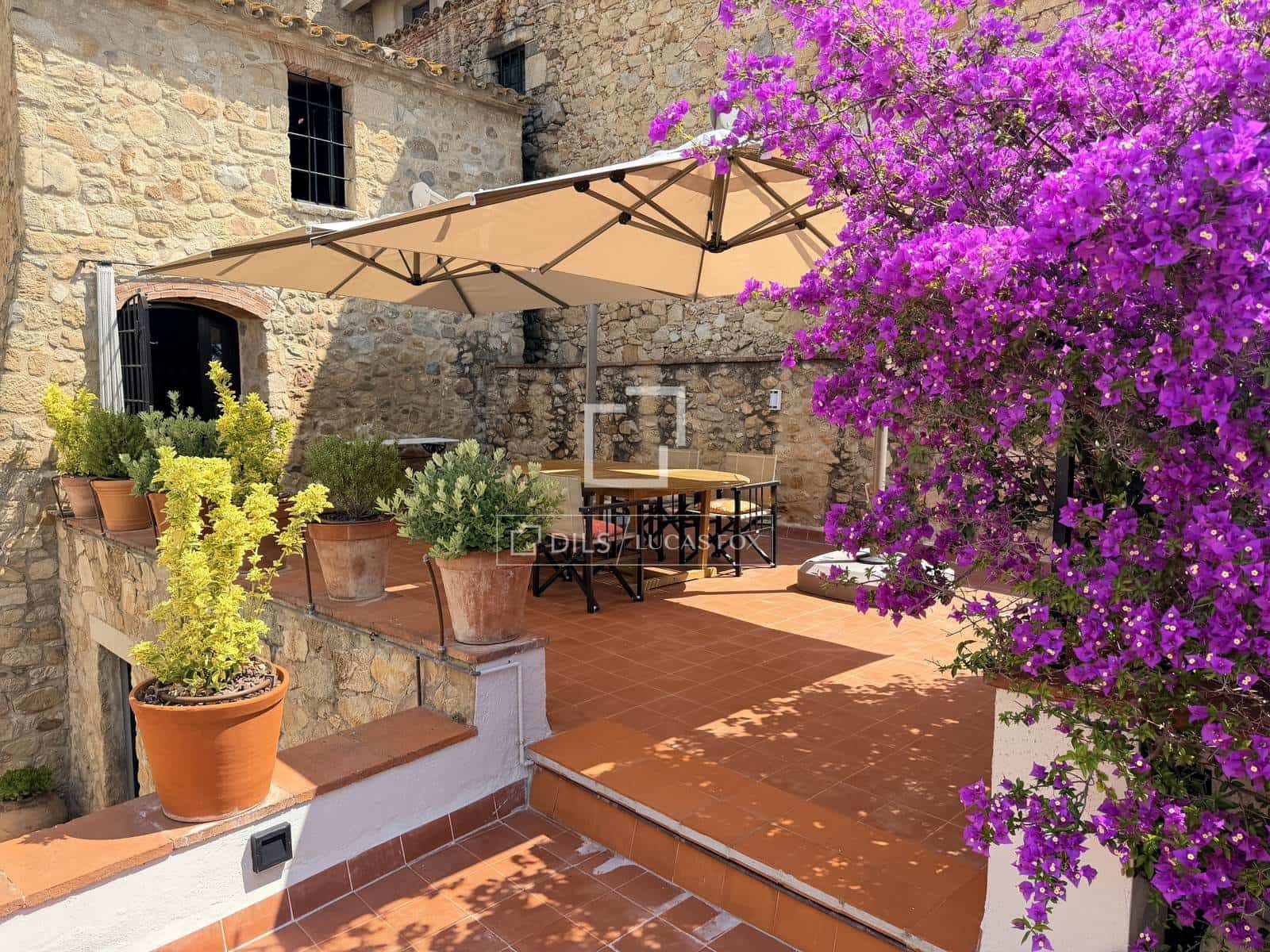 4 bedroom Villa for sale in Castell d'Aro with pool garage - € 1,650,000 (Ref: 9810370)