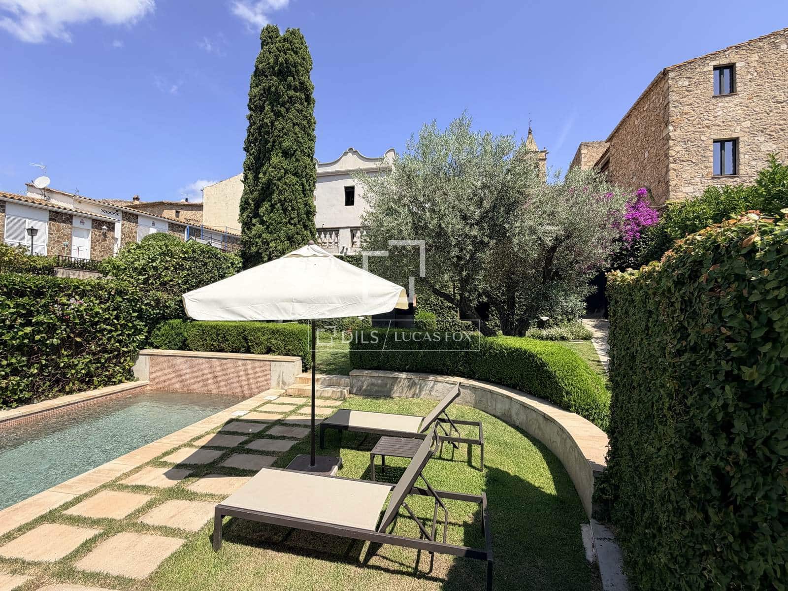 4 bedroom Villa for sale in Castell d'Aro with pool garage - € 1,650,000 (Ref: 9810370)