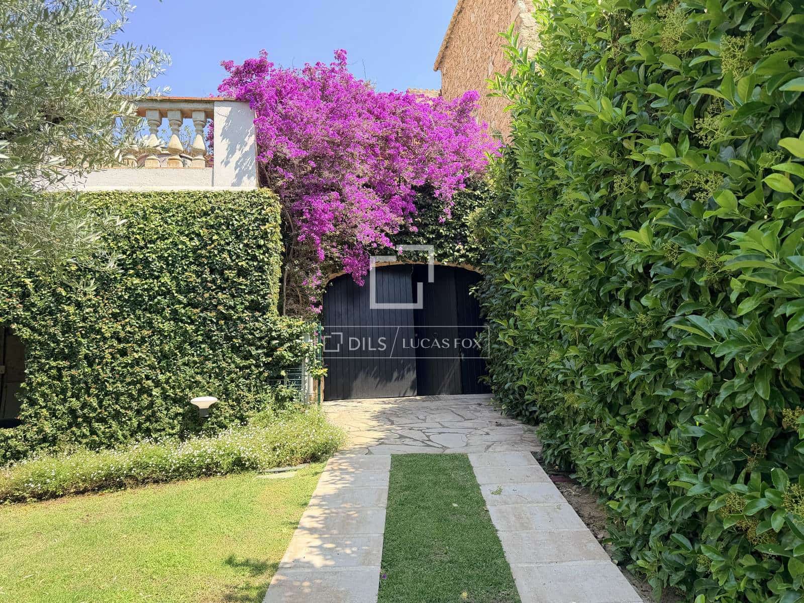 4 bedroom Villa for sale in Castell d'Aro with pool garage - € 1,650,000 (Ref: 9810370)
