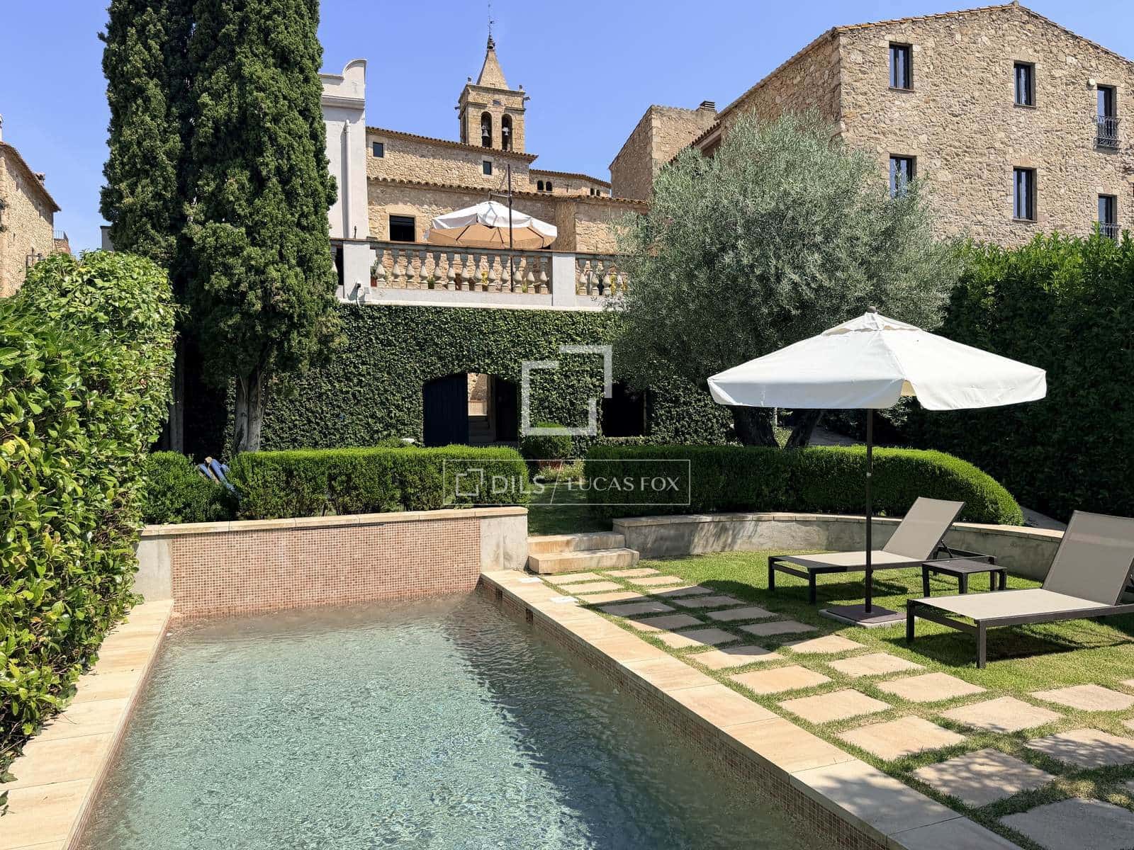 4 bedroom Villa for sale in Castell d'Aro with pool garage - € 1,650,000 (Ref: 9810370)