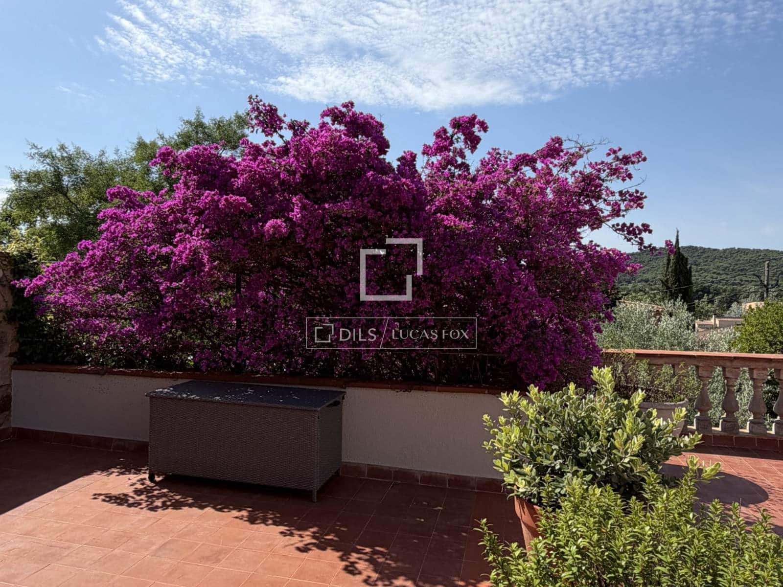 4 bedroom Villa for sale in Castell d'Aro with pool garage - € 1,650,000 (Ref: 9810370)