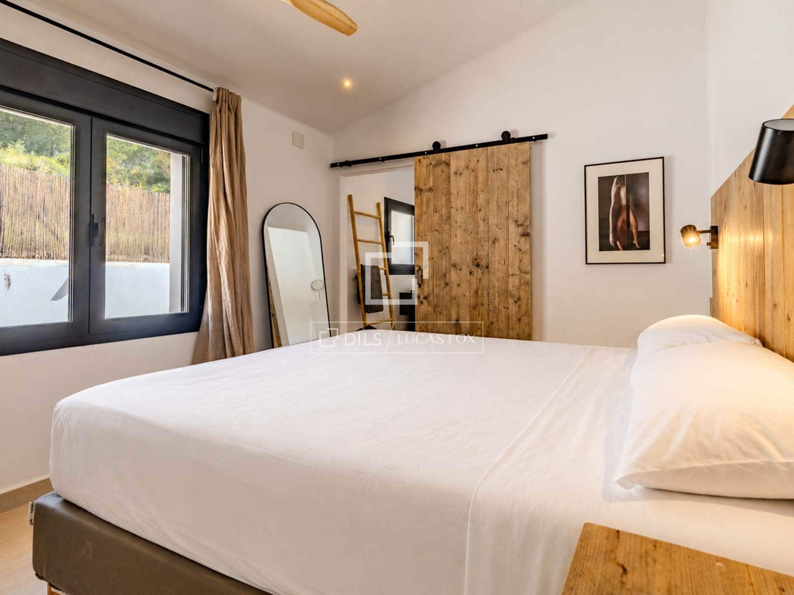 2 bedroom Villa for sale in Pedreguer with garage - € 525,000 (Ref: 9810795)