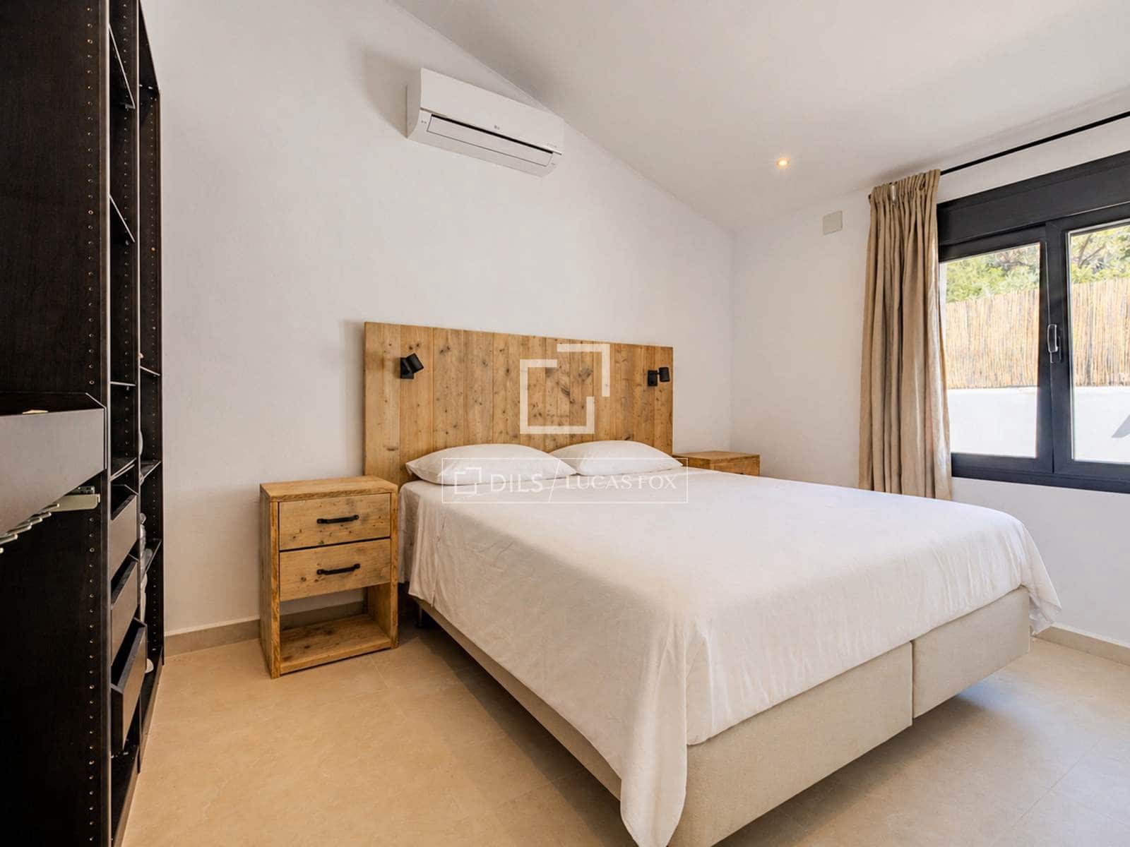 2 bedroom Villa for sale in Pedreguer with garage - € 525,000 (Ref: 9810795)