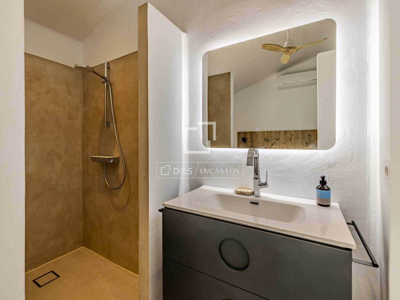 2 bedroom Villa for sale in Pedreguer with garage - € 525,000 (Ref: 9810795)