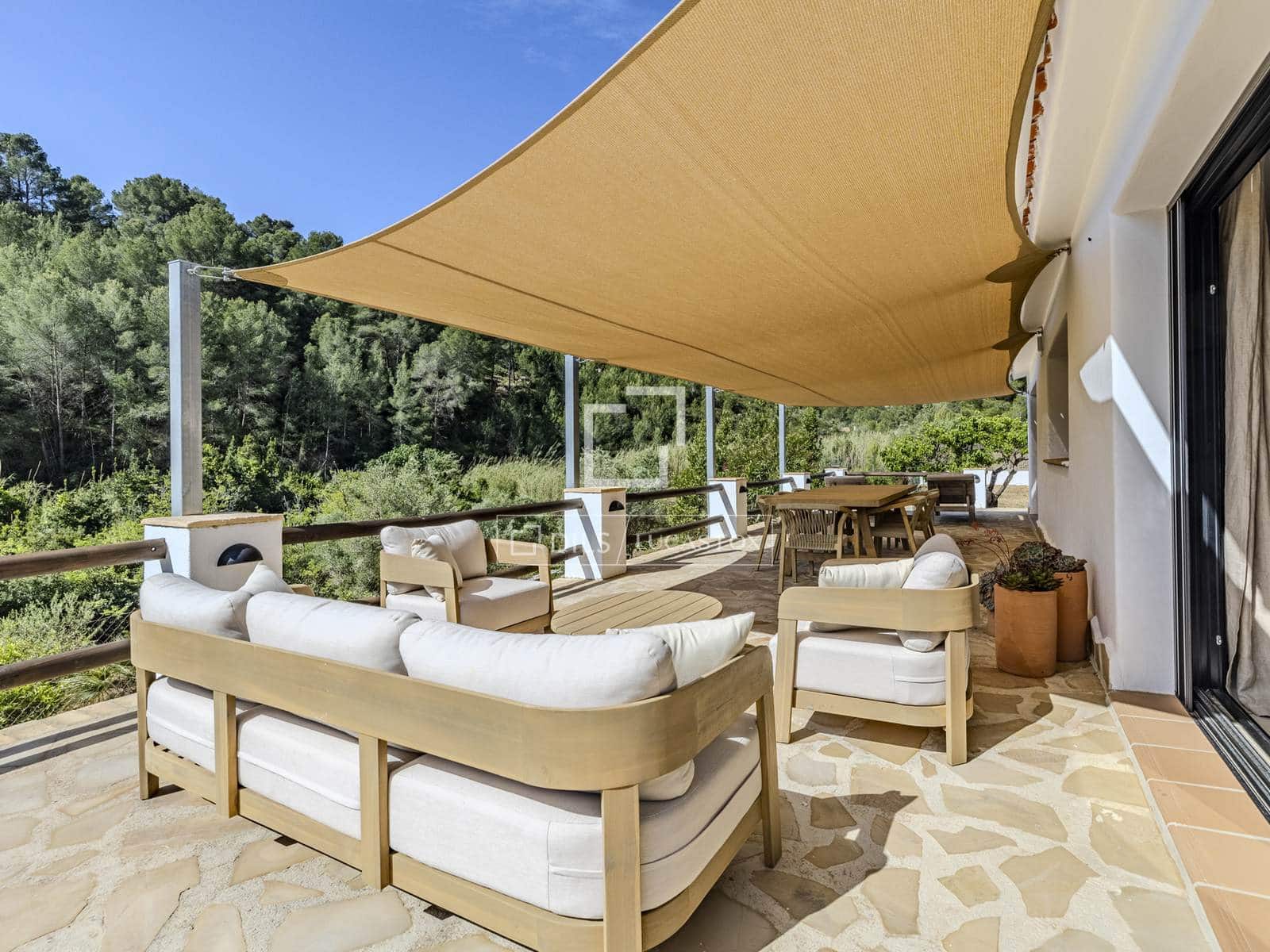 2 bedroom Villa for sale in Pedreguer with garage - € 525,000 (Ref: 9810795)