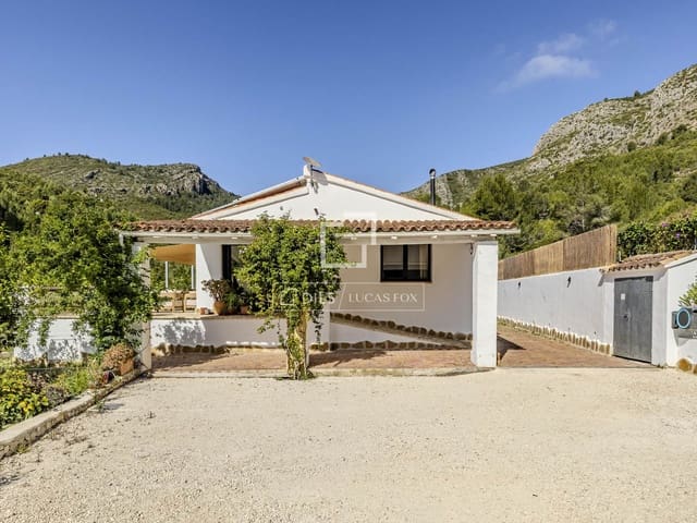 2 bedroom Villa for sale in Pedreguer with garage - € 525,000 (Ref: 9810795)