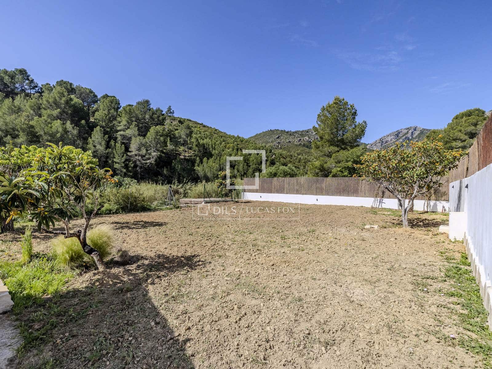 2 bedroom Villa for sale in Pedreguer with garage - € 525,000 (Ref: 9810795)