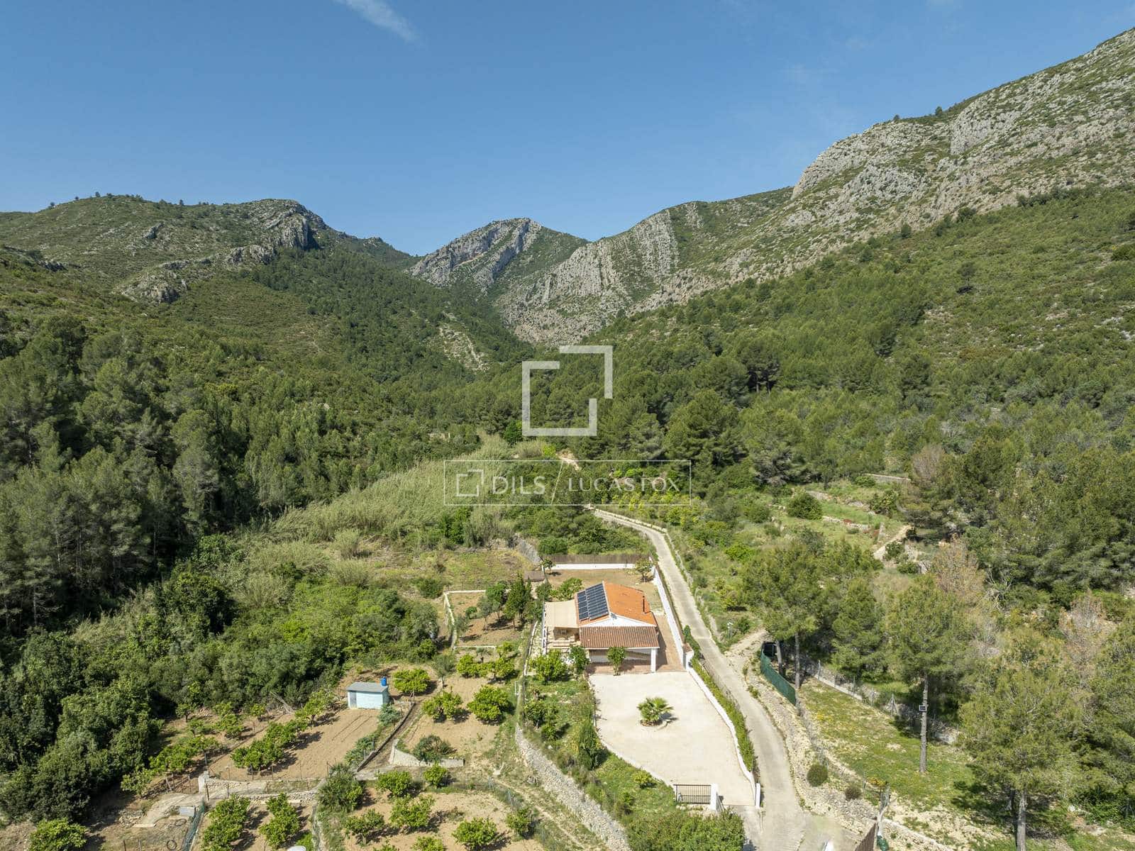 2 bedroom Villa for sale in Pedreguer with garage - € 525,000 (Ref: 9810795)