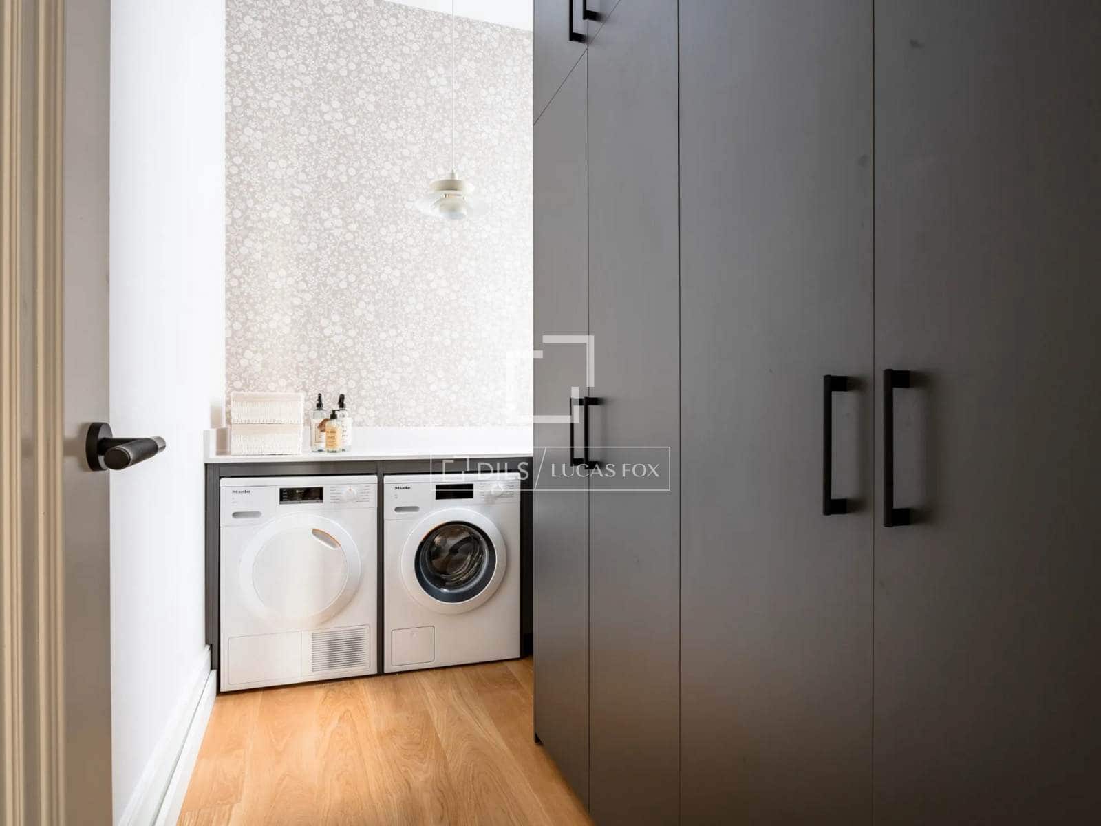 Apartamento de 3 habitaciones en Madrid ciudad en venta - 3.800.000 € (Ref: 9810796)