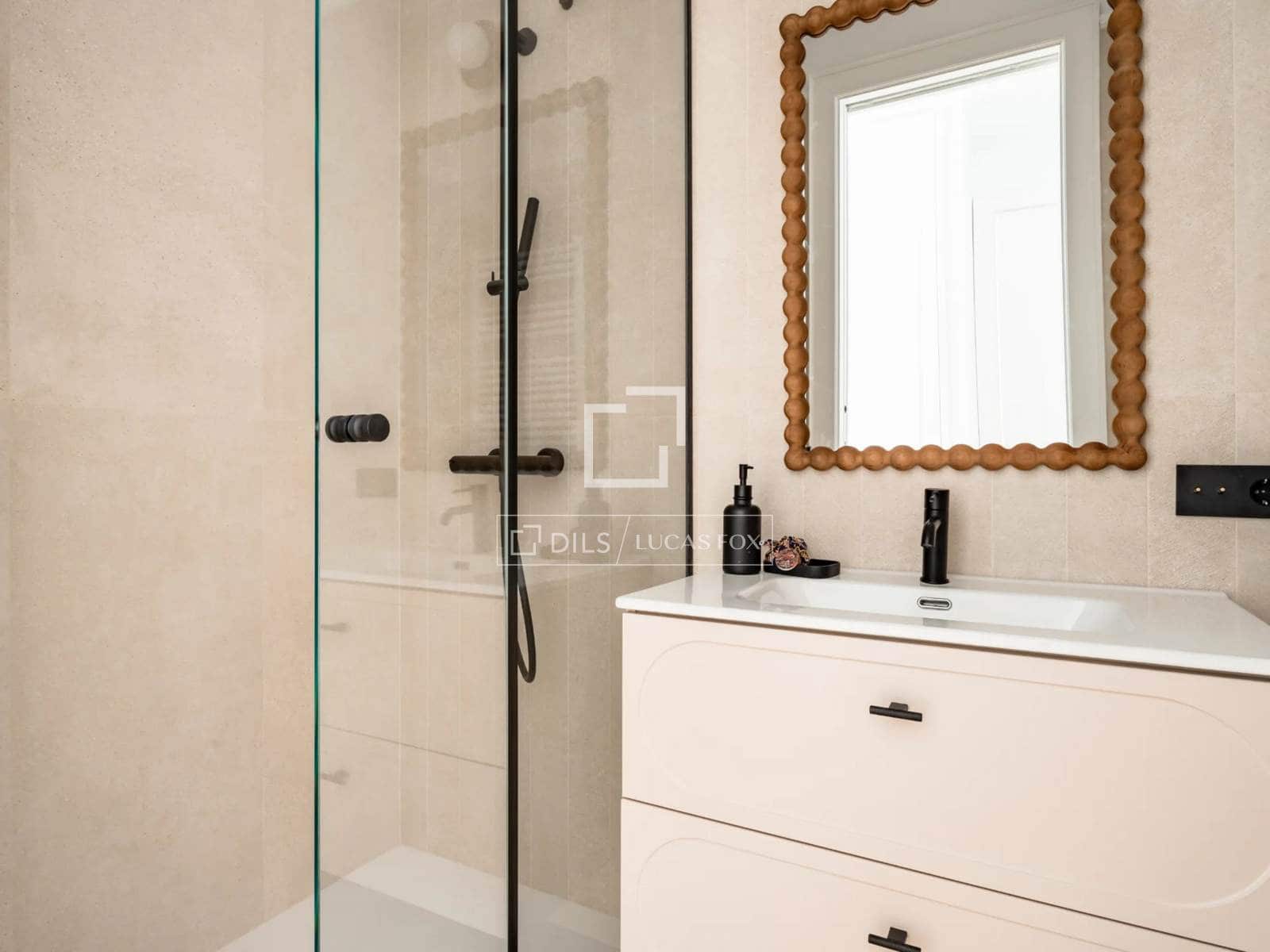 Apartamento de 3 habitaciones en Madrid ciudad en venta - 3.800.000 € (Ref: 9810796)