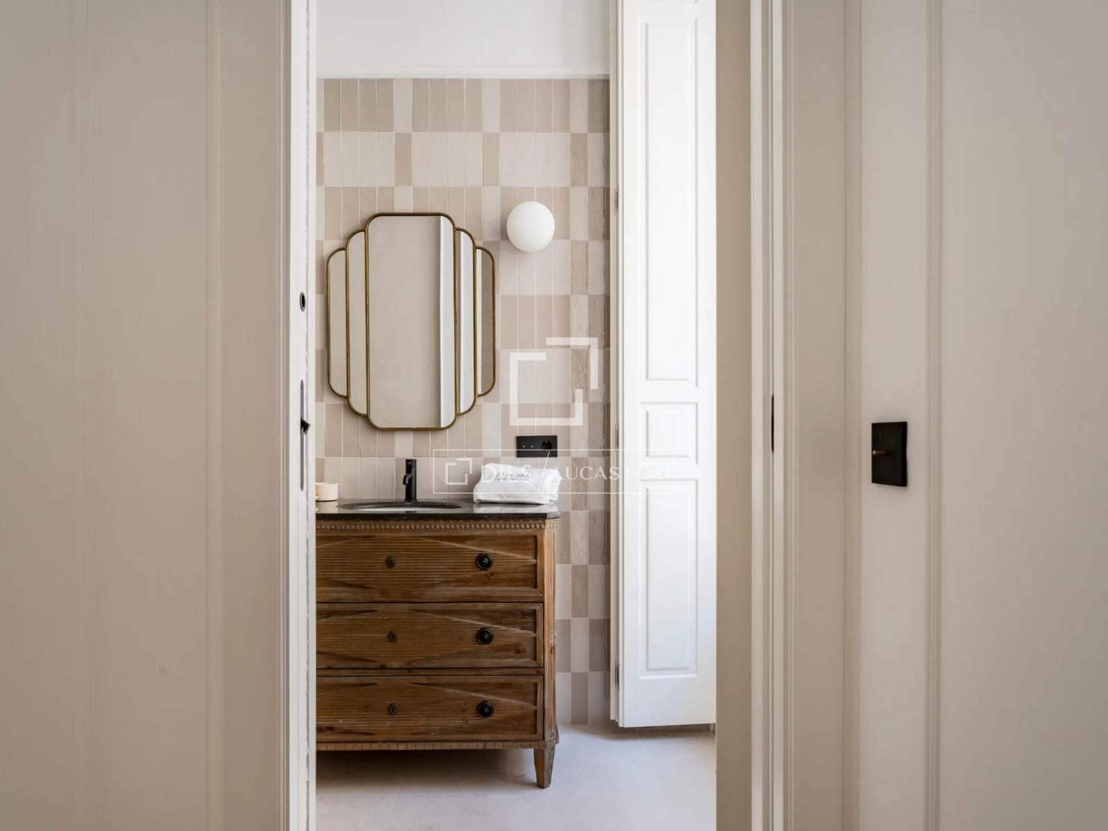 Apartamento de 3 habitaciones en Madrid ciudad en venta - 3.800.000 € (Ref: 9810796)