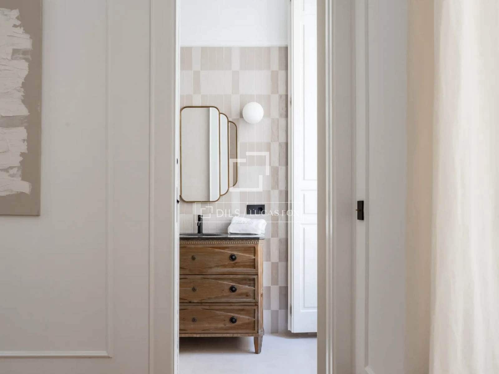 Apartamento de 3 habitaciones en Madrid ciudad en venta - 3.800.000 € (Ref: 9810796)