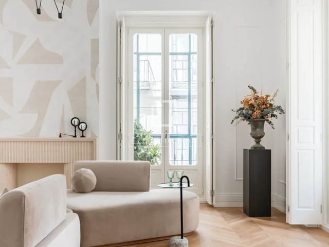 Apartamento de 3 habitaciones en Madrid ciudad en venta - 3.800.000 € (Ref: 9810796)