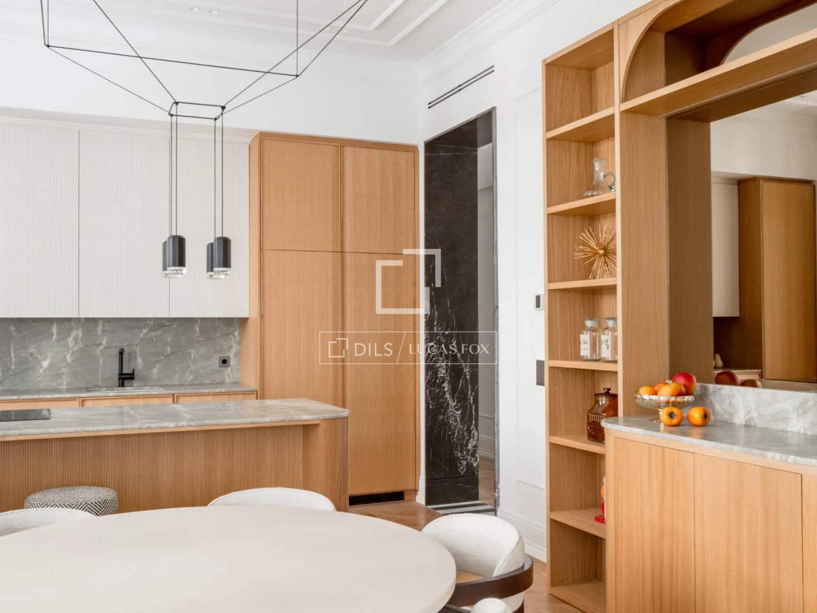 Apartamento de 3 habitaciones en Madrid ciudad en venta - 3.800.000 € (Ref: 9810796)