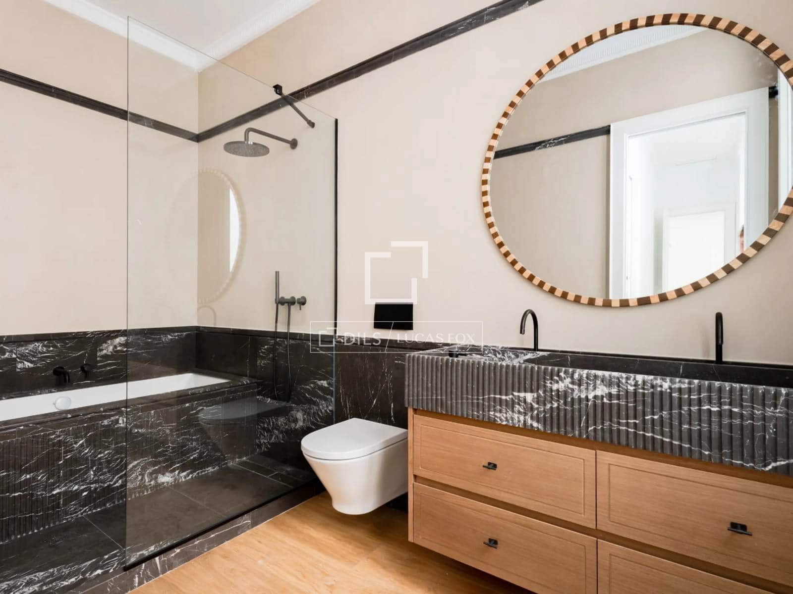 Apartamento de 3 habitaciones en Madrid ciudad en venta - 3.800.000 € (Ref: 9810796)