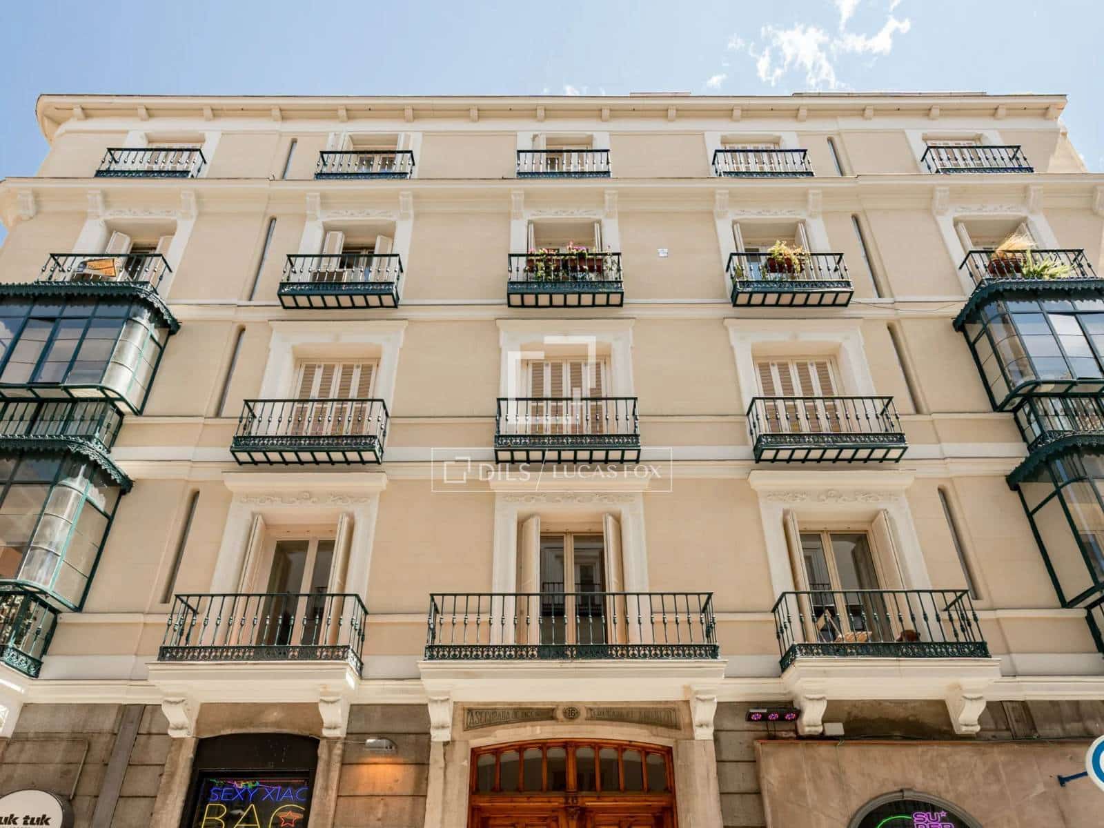 Apartamento de 3 habitaciones en Madrid ciudad en venta - 3.800.000 € (Ref: 9810796)