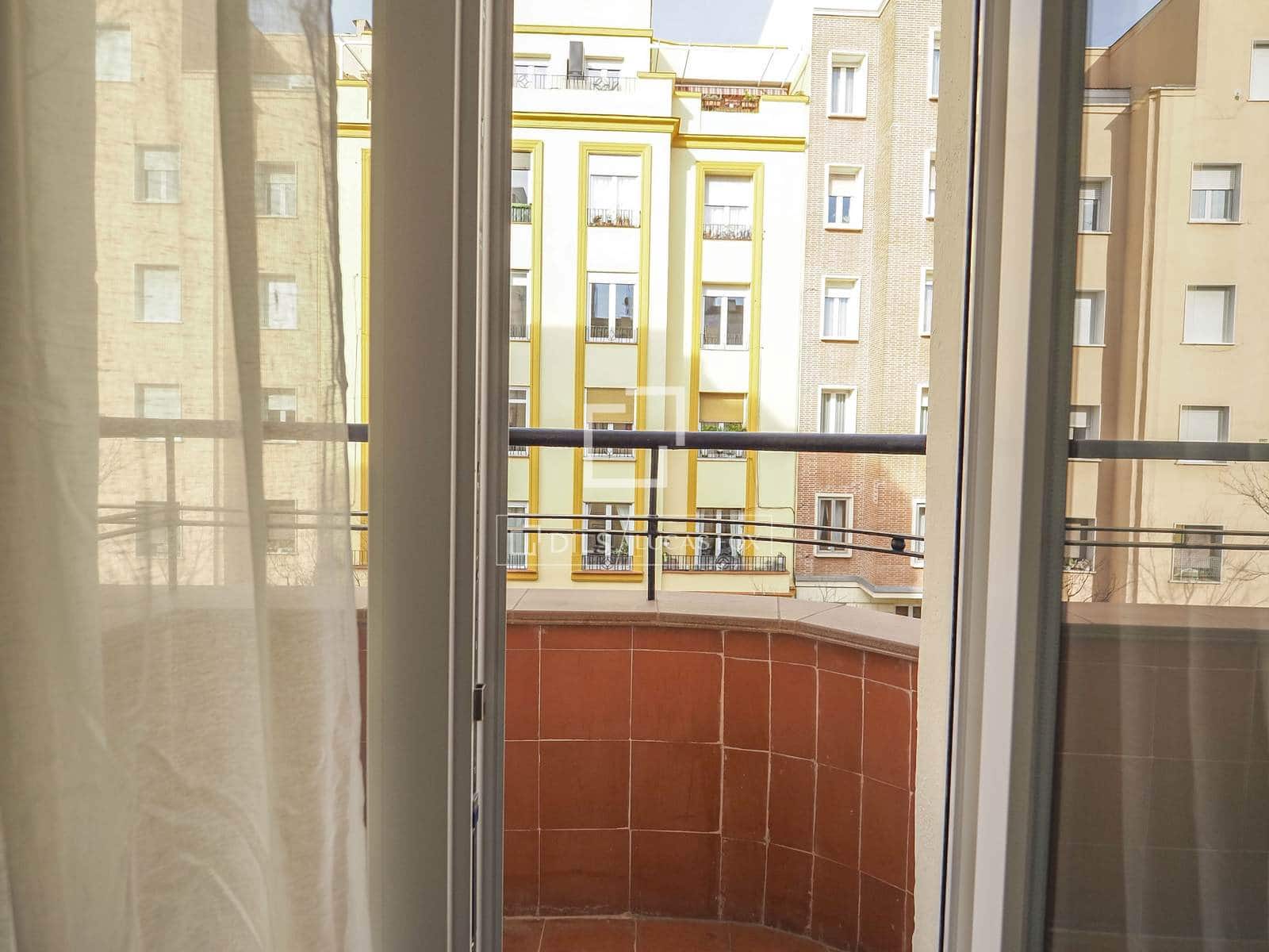 3 bedroom Apartment for sale in Madrid city - € 880,000 (Ref: 9810798)