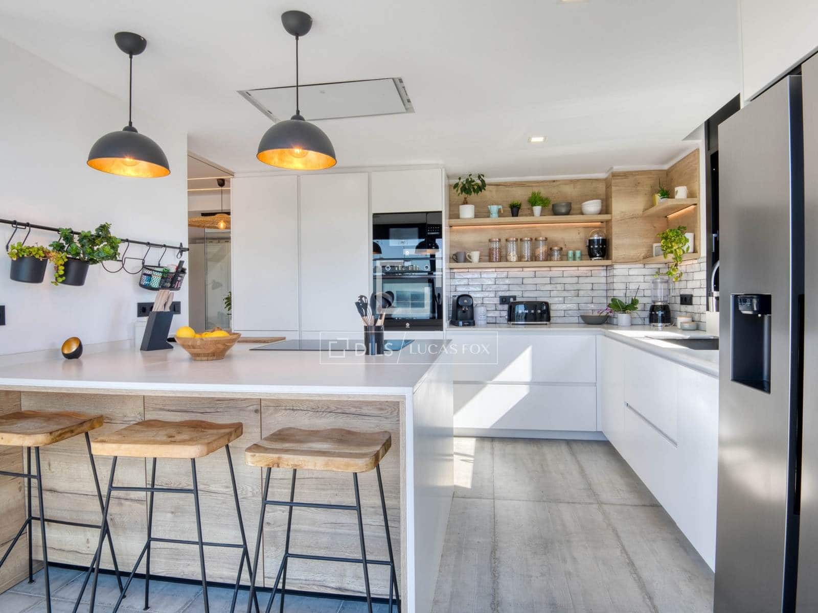 4 camera da letto Villa in vendita in Santa Cristina d'Aro con piscina garage - 1.560.000 € (Rif: 9812456)