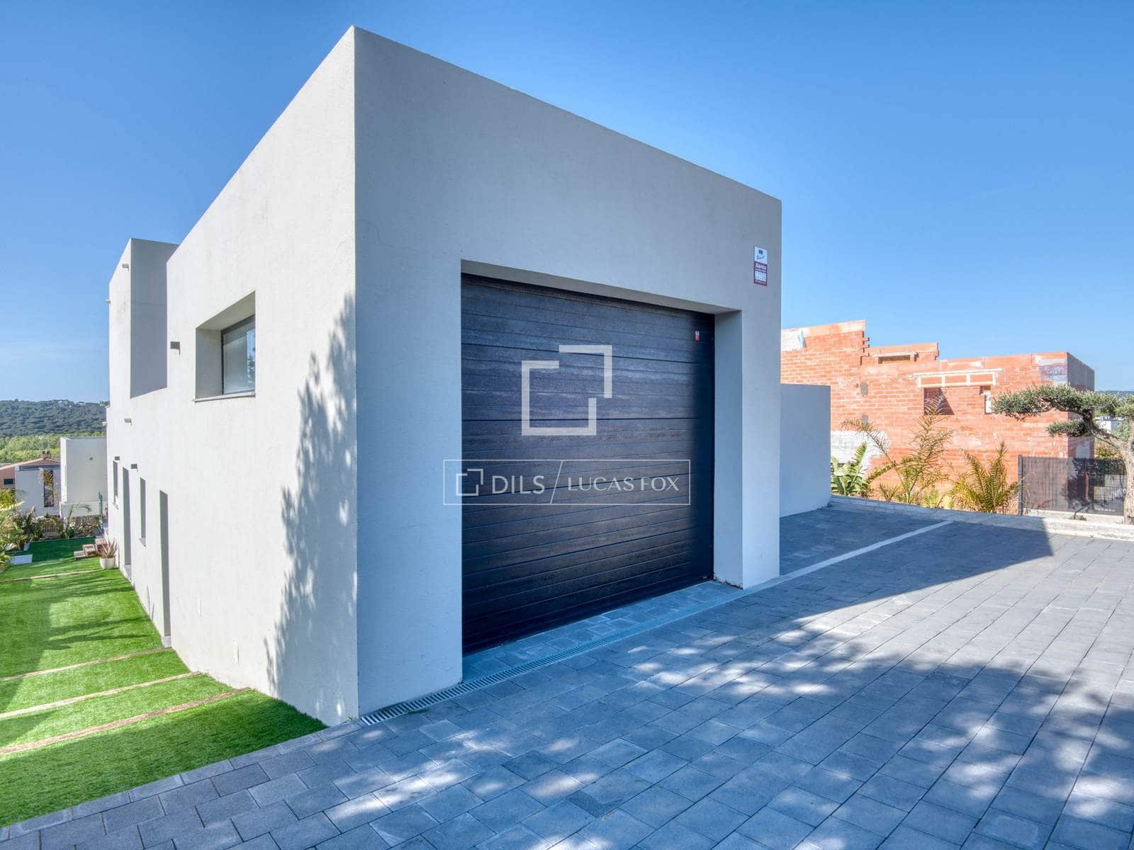 4 camera da letto Villa in vendita in Santa Cristina d'Aro con piscina garage - 1.560.000 € (Rif: 9812456)