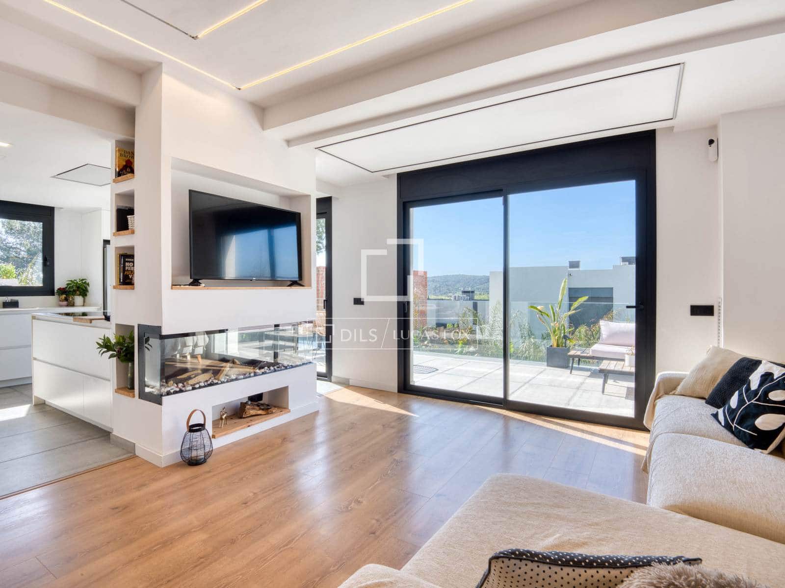4 camera da letto Villa in vendita in Santa Cristina d'Aro con piscina garage - 1.560.000 € (Rif: 9812456)