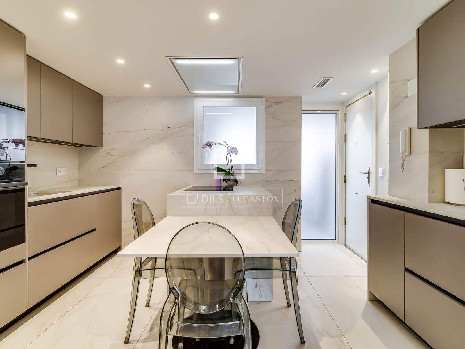 Apartamento de 4 habitaciones en Barcelona ciudad en venta - 1.150.000 € (Ref: 9812558)