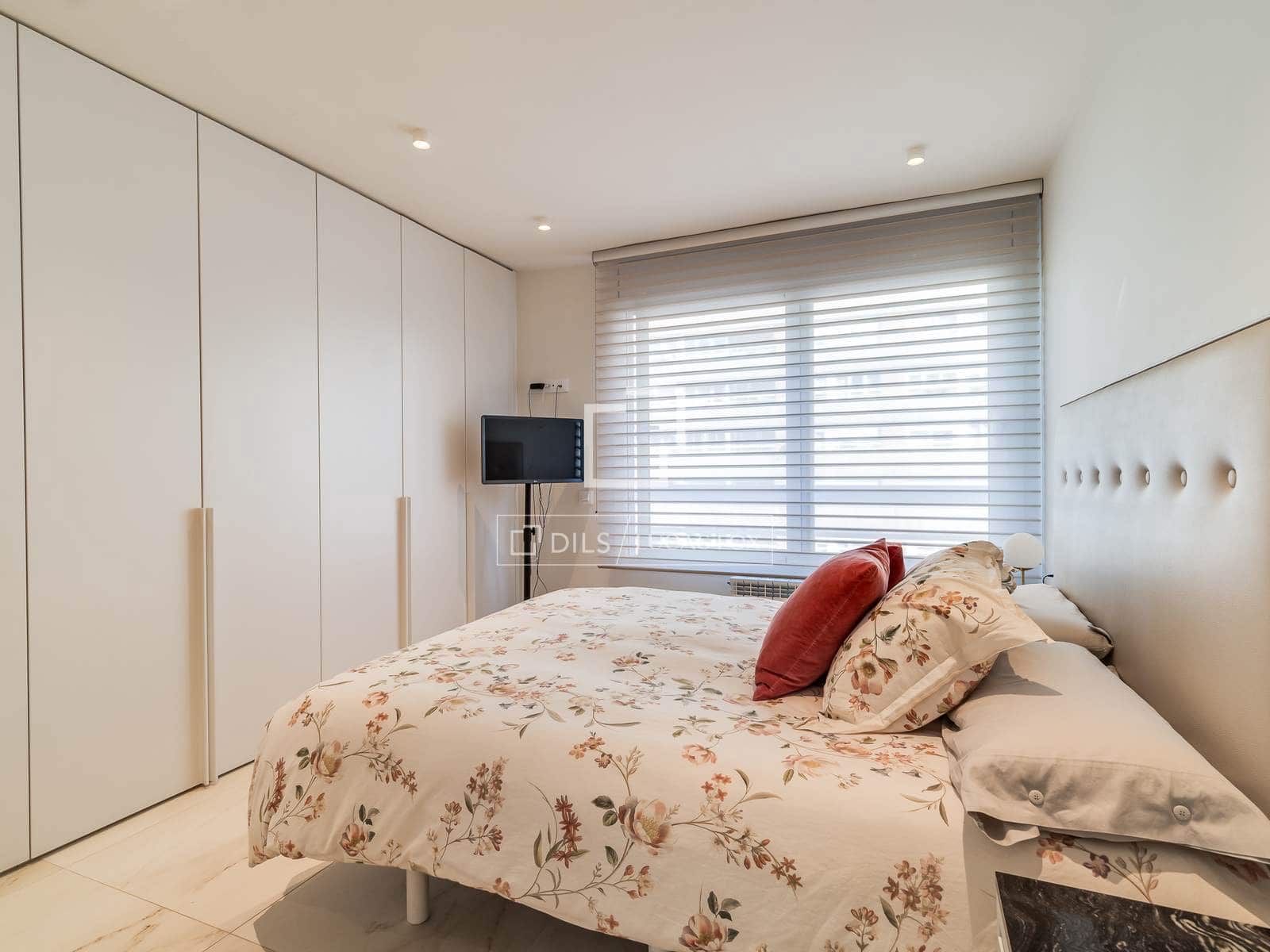 Apartamento de 4 habitaciones en Barcelona ciudad en venta - 1.150.000 € (Ref: 9812558)