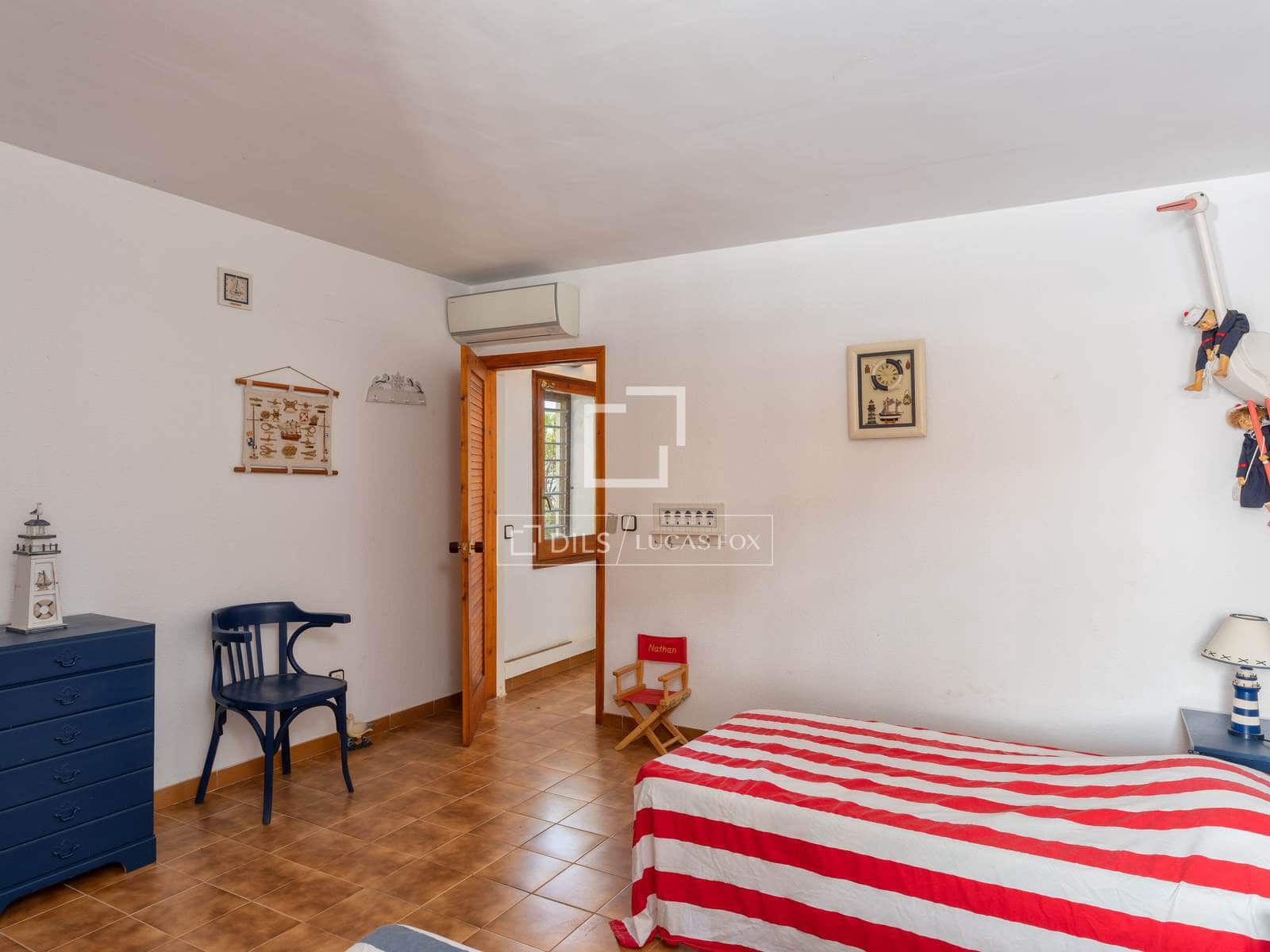 4 quarto Moradia para venda em Roses com piscina garagem - 640 000 € (Ref: 9814675)