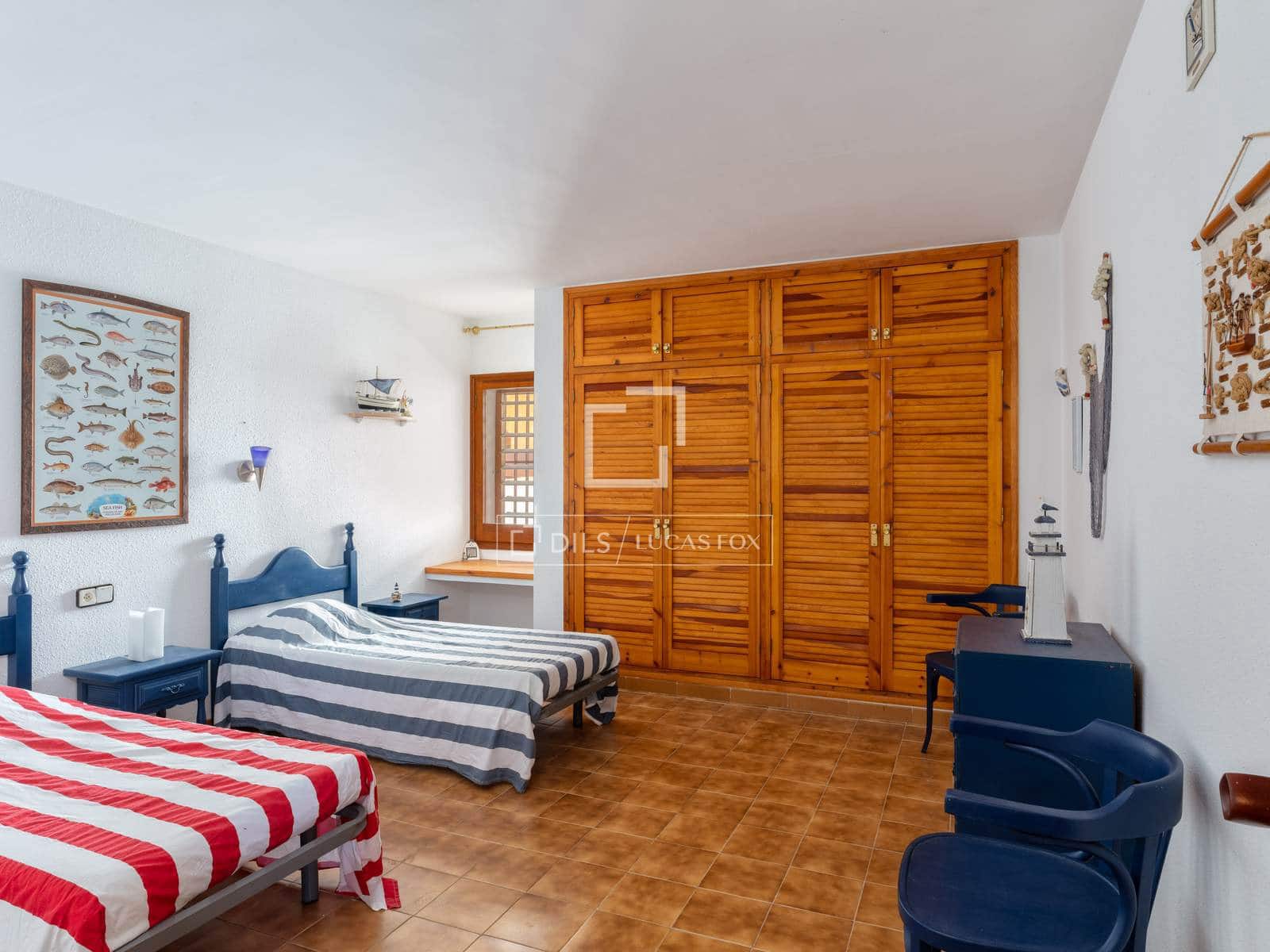 4 quarto Moradia para venda em Roses com piscina garagem - 640 000 € (Ref: 9814675)